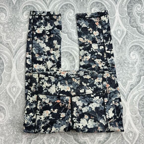 Womens Lululemon Speed Up Crop *21 - Picture 3 of 5